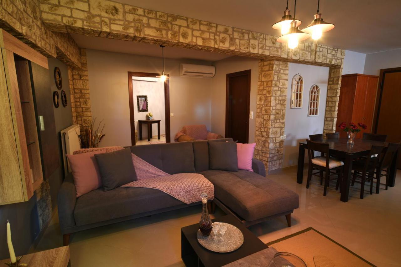 In The Castle - House Apartment Ioannina Exterior photo